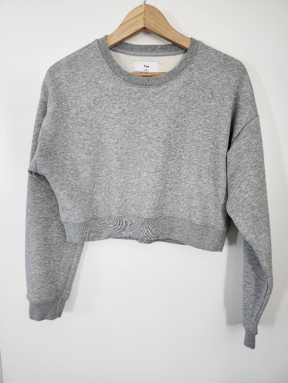 TNA Aritzia Heather Grey Minimalist Cropped Crewneck Sweatshirt Medium | Casual